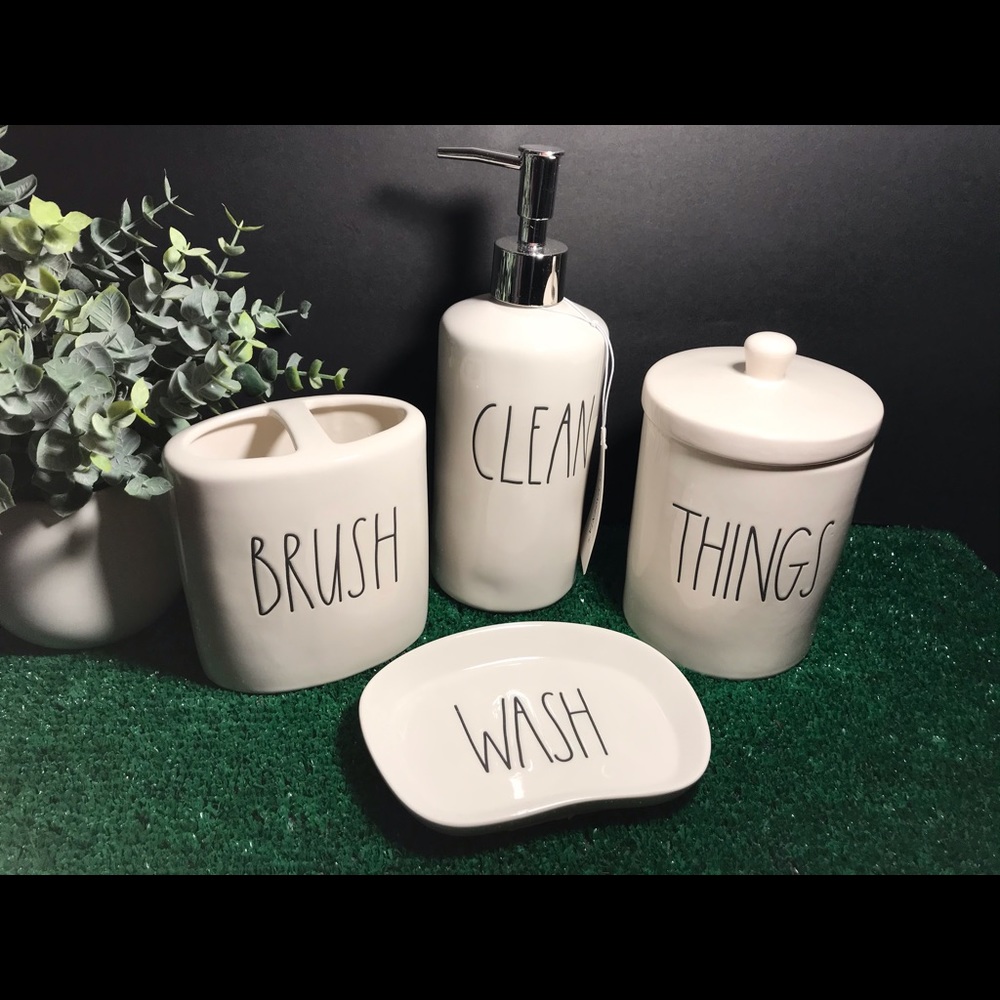 Rae Dunn Bathroom Set